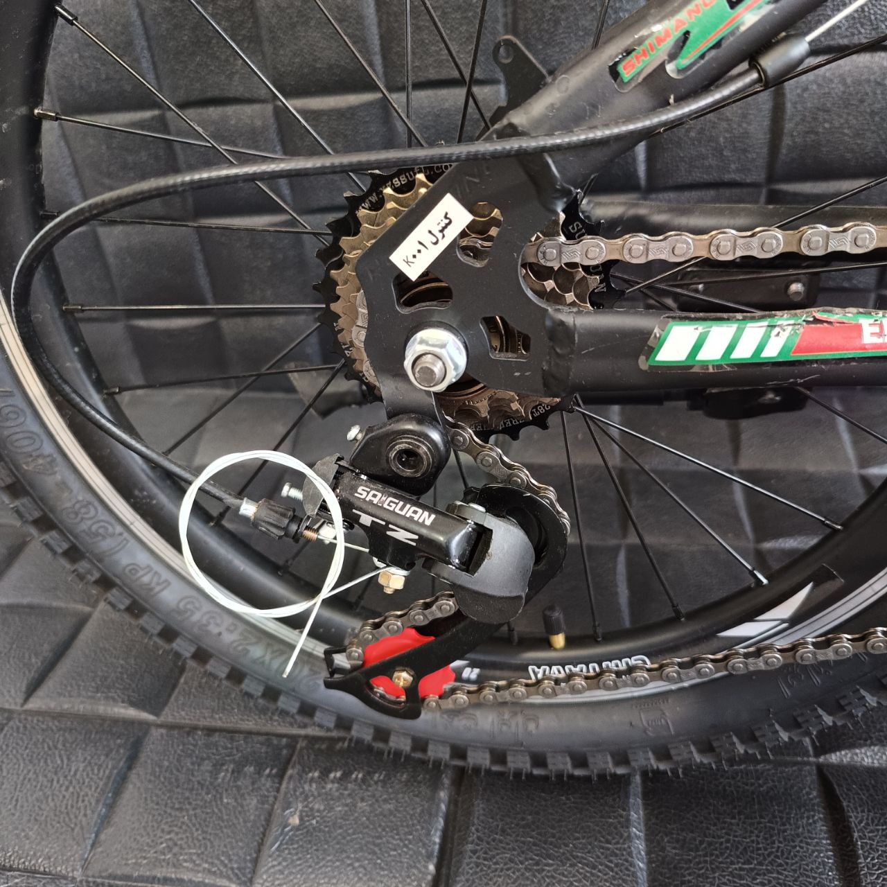 دوچرخه چیاوا مدل آکو سایز 20 دوشاخ ساده ترمز لقمه ای (مشکی) - Image 3